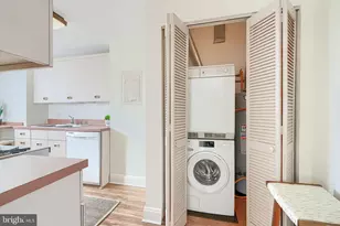 903 W University Pkwy, Baltimore, MD 21210 - Photo 30