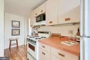 903 W University Pkwy, Baltimore, MD 21210 - Photo 34