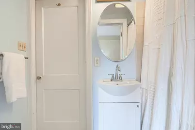 903 W University Pkwy #402, Baltimore, MD 21210 - Photo 42