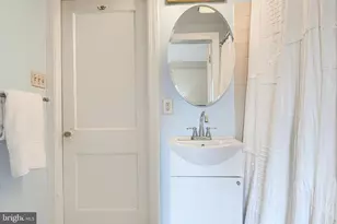 903 W University Pkwy, Baltimore, MD 21210 - Photo 42