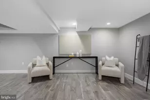 207 St Dunstans Rd, Baltimore, MD 21212 - Photo 28