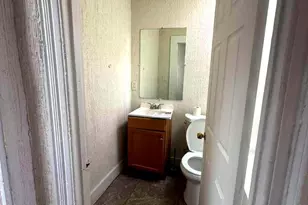 802 N Glover Street N, Baltimore, MD 21205 - Photo 8