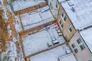 2546 Druid Park Dr, Baltimore, MD 21215 - Photo 30