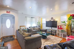 3938 Penhurst Ave, Baltimore, MD 21215 - Photo 10