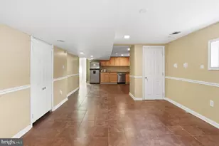 4607 Parkwood Ave, Baltimore, MD 21206 - Photo 8