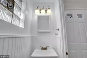 5606 Elderon Ave, Baltimore, MD 21215 - Photo 10