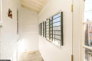 321 E 29th Street E, Baltimore, MD 21218 - Photo 4