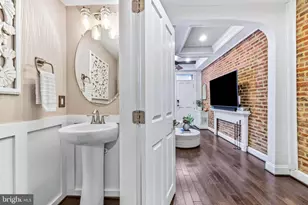 719 S Port St, Baltimore, MD 21224 - Photo 8