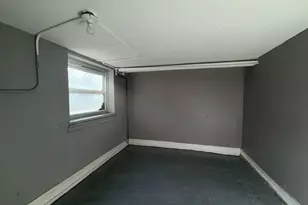 724 E 37th St, Baltimore, MD 21218 - Photo 14