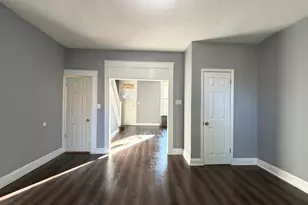 724 E 37th St, Baltimore, MD 21218 - Photo 8