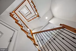 900 Valencia Ct, Baltimore, MD 21230 - Photo 12