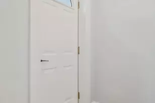 1632 Poplar Grove St, Baltimore, MD 21216 - Photo 6