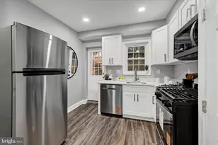 864 Lemmon St, Baltimore, MD 21201 - Photo 8