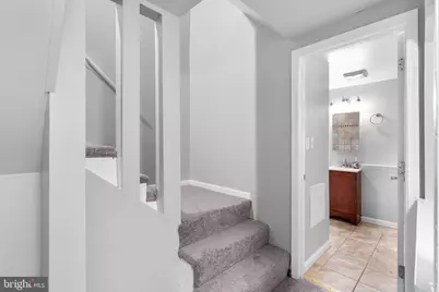 121 Parkin Street, Baltimore, MD 21201 - Photo 18