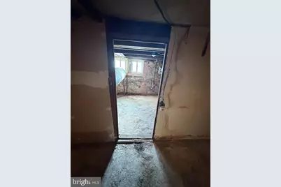 2032 Cliftwood Avenue, Baltimore, MD 21213 - Photo 38