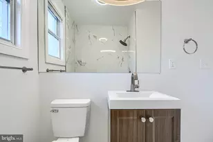 4400 Manorview Rd, Baltimore, MD 21229 - Photo 24