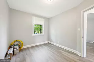 1126 Gleneagle Rd, Baltimore, MD 21239 - Photo 16