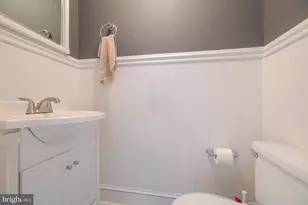 835 Wellington St, Baltimore, MD 21211 - Photo 12