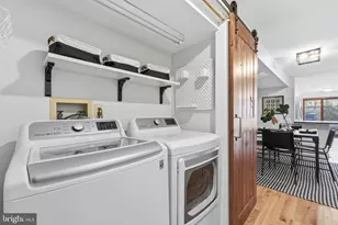 235 S Washington St, Baltimore, MD 21231 - Photo 10