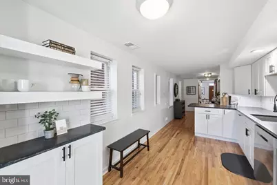 235 S Washington Street, Baltimore, MD 21231 - Photo 16