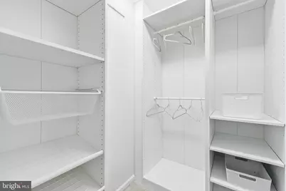 235 S Washington Street, Baltimore, MD 21231 - Photo 24