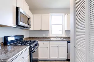 3007 Oakley Ave, Baltimore, MD 21215 - Photo 4