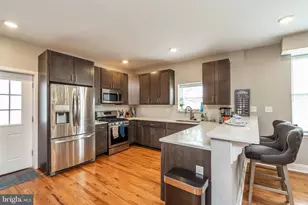 365 Bonsal St, Baltimore, MD 21224 - Photo 10