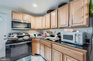 329 S Gilmor St, Baltimore, MD 21223 - Photo 10