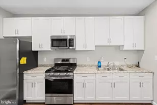 2101 Elsinore Ave, Baltimore, MD 21216 - Photo 12