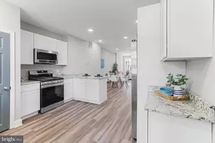 2712 W Mosher St, Baltimore, MD 21216 - Photo 14