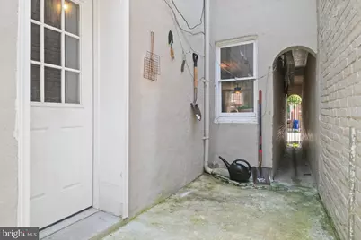 12 E Henrietta Street E, Baltimore, MD 21230 - Photo 24