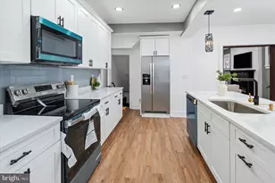 7 York Ct, Baltimore, MD 21218 - Photo 10