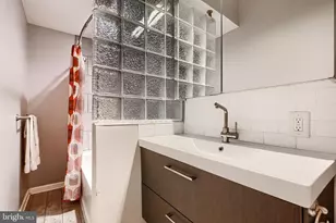 1410 E Oliver St, Baltimore, MD 21213 - Photo 34