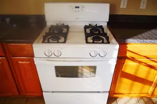 2733 Baker St, Baltimore, MD 21216 - Photo 8