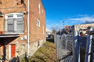 2733 Baker St, Baltimore, MD 21216 - Photo 24
