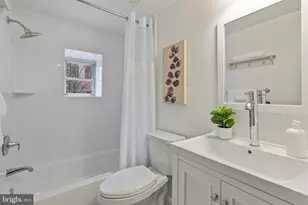 712 Pacific St, Baltimore, MD 21211 - Photo 16