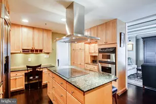 10 E Lee St, Baltimore, MD 21202 - Photo 8