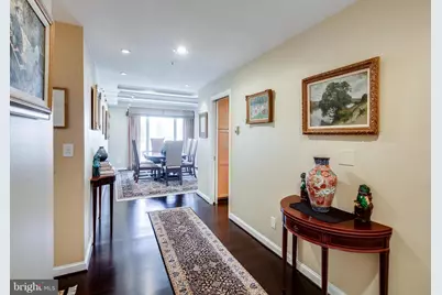 10 E Lee Street #1802, Baltimore, MD 21202 - Photo 2