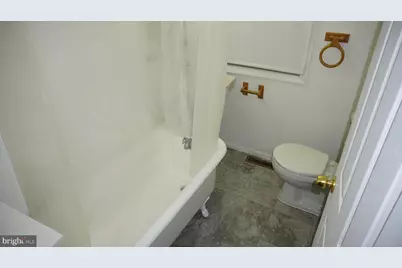 242 S Highland Avenue, Baltimore, MD 21224 - Photo 4