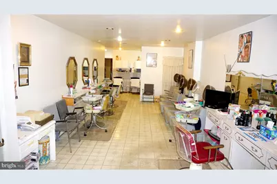242 S Highland Avenue, Baltimore, MD 21224 - Photo 8