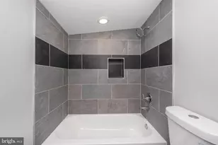 1011 N Mount St, Baltimore, MD 21217 - Photo 18