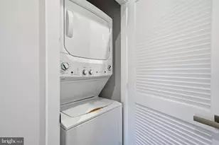 1828 Park Ave, Baltimore, MD 21217 - Photo 32