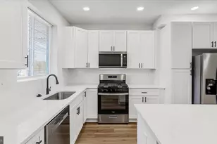 108 S Ellwood Ave, Baltimore, MD 21224 - Photo 12