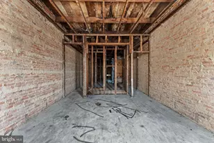 809 Appleton St, Baltimore, MD 21217 - Photo 10