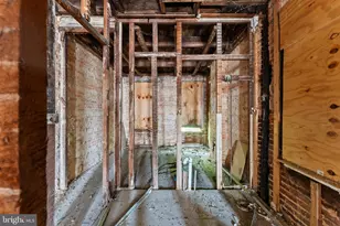 809 Appleton St, Baltimore, MD 21217 - Photo 14