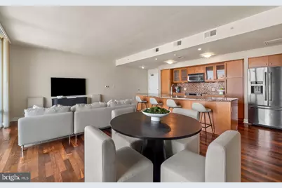 675 President Street #2409, Baltimore, MD 21202 - Photo 10