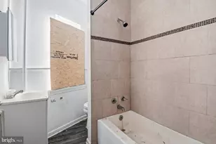 2420 Greenmount Ave, Baltimore, MD 21218 - Photo 14