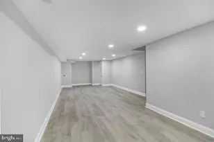 311 S Augusta Ave, Baltimore, MD 21229 - Photo 22