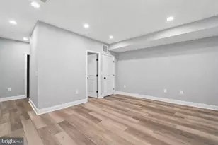 3737 Fords Ln, Baltimore, MD 21215 - Photo 12