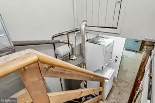 2735 Bookert Dr, Baltimore, MD 21225 - Photo 8